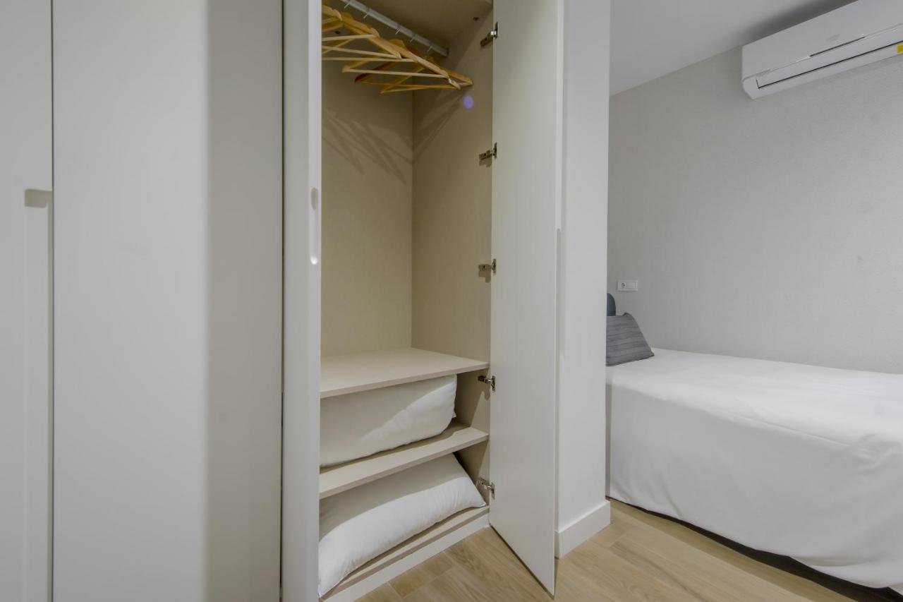 Nuevo Piso Para 7 En El Corazon Del Rastro/Madrid Buitenkant foto