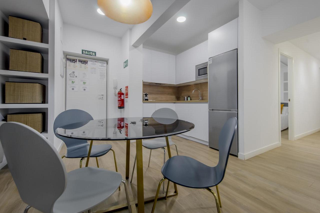 Nuevo Piso Para 7 En El Corazon Del Rastro/Madrid Buitenkant foto
