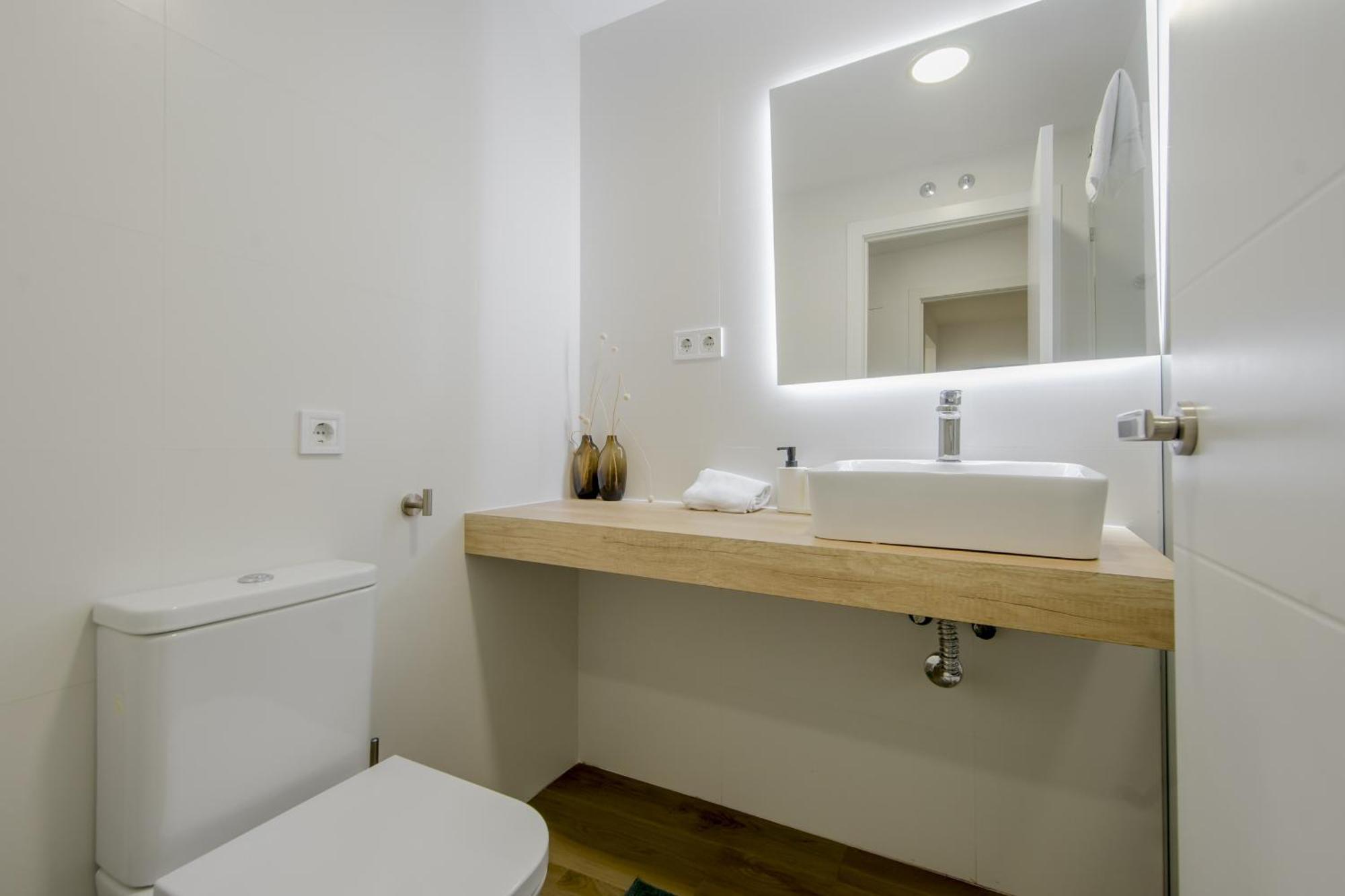 Nuevo Piso Para 7 En El Corazon Del Rastro/Madrid Buitenkant foto