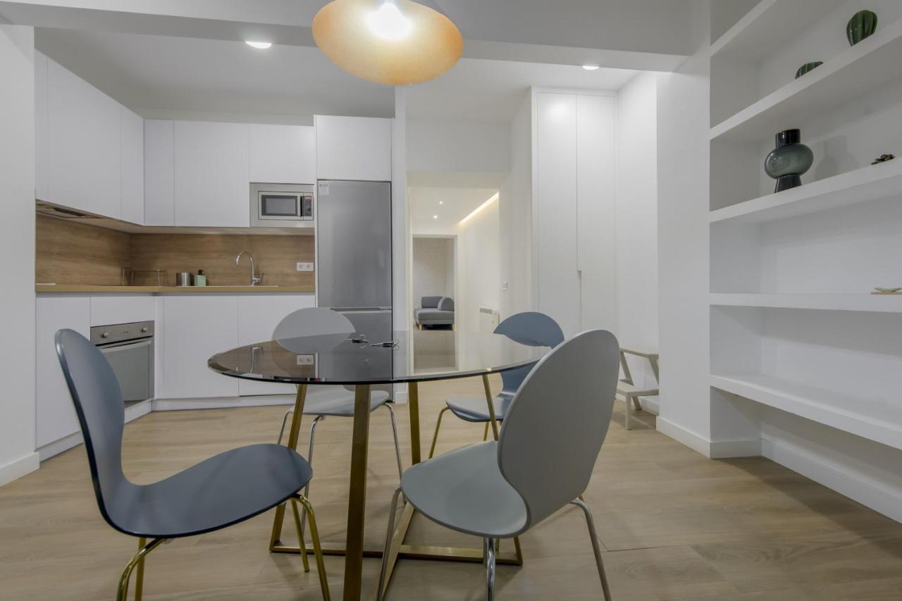 Nuevo Piso Para 7 En El Corazon Del Rastro/Madrid Buitenkant foto